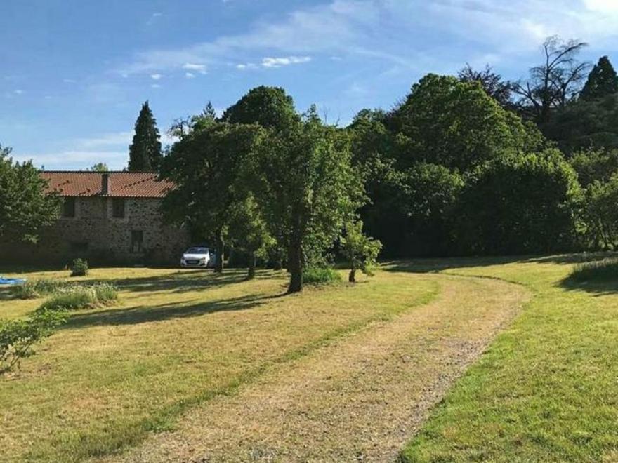 Les Ecuries Du Chateau Des Rieux Villa Saint-Martin-Terressus Екстериор снимка